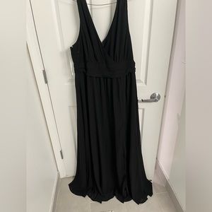 Lulu’s black formal dress